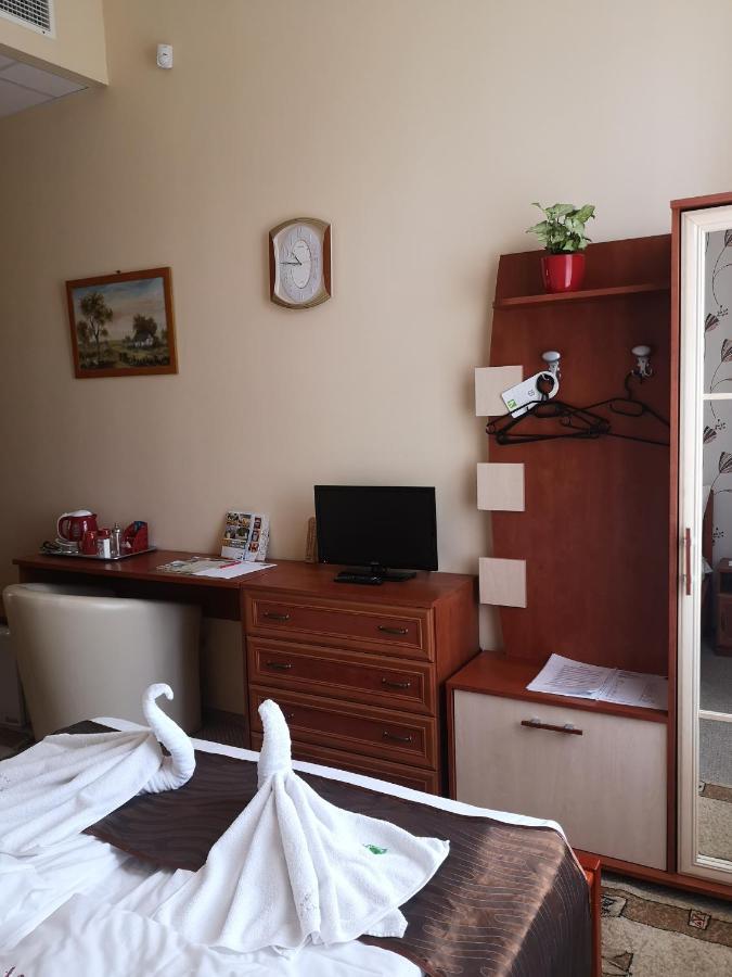 Szent Istvan Wellness Panzio Makó Exterior foto